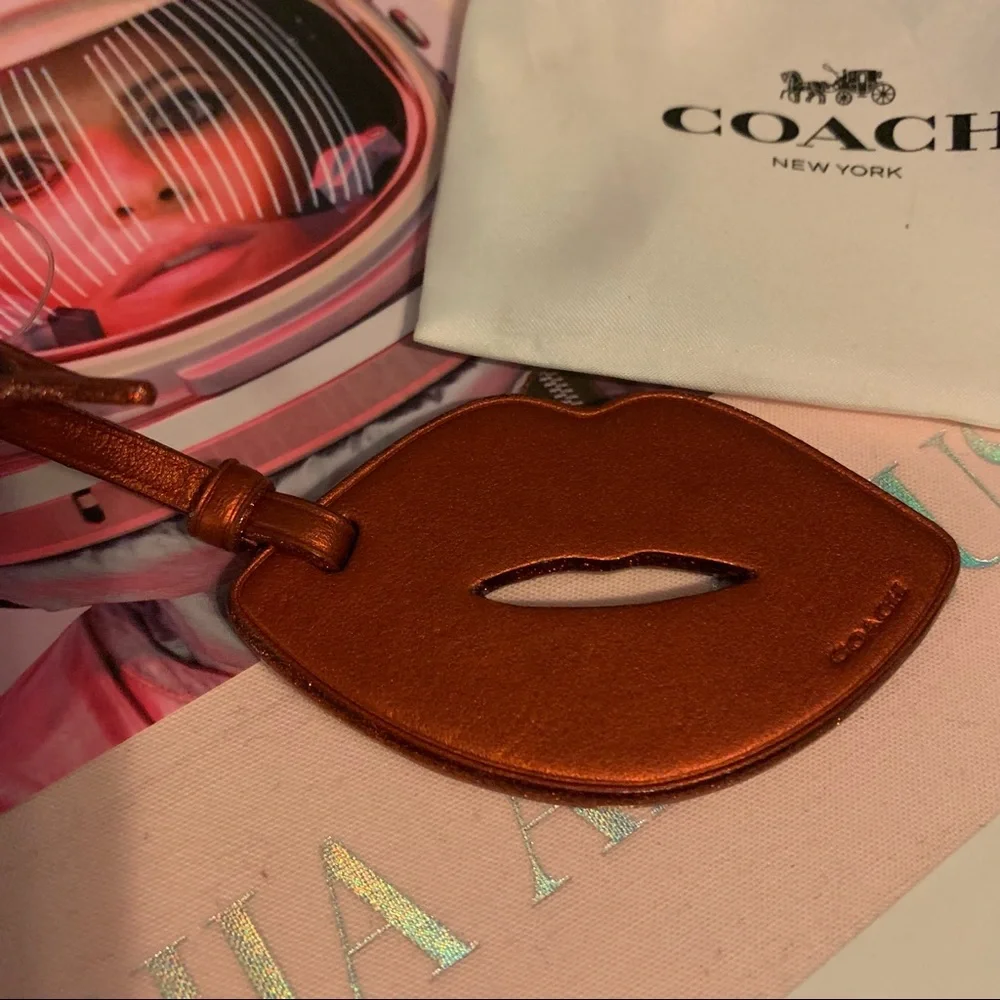 Coach Lips Bag Tag in Smooth Red Leather NWT - Picture 5 of 8